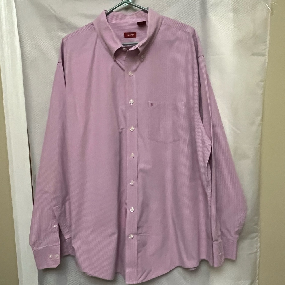 Izod Men's Light Pink Casual Button-Down Shirt
Size 2X plus size